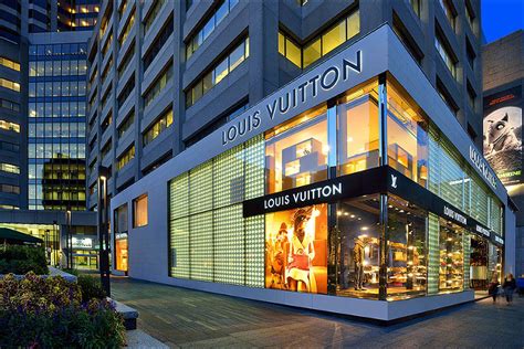 louis vuitton 150 bloor street|renfrew bloor st toronto.